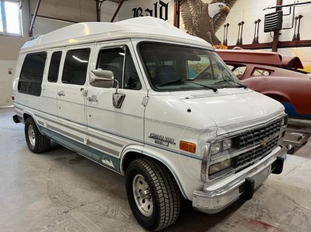 Chevrolet Van G20